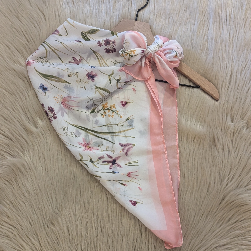 Vintage White And Pale Pink Floral Scarf